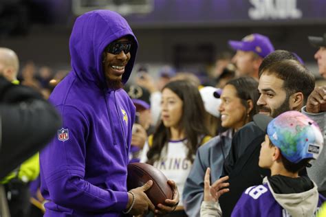 Vikings list Jefferson as questionable to play Saints after productive week with hamstring